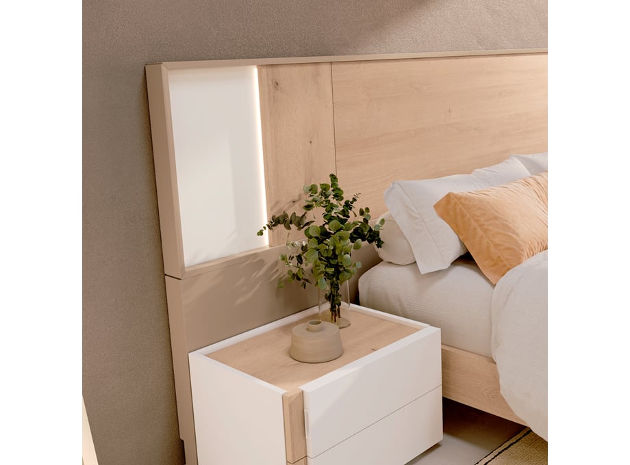 Detalle cabezal y mesita de noche modelo Esenzia D14